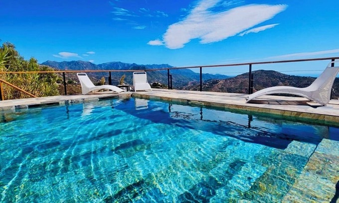 Competa Cottage | DETACHED HOUSE WITH POOL, SEA AND MOUNTAIN VIEWS.