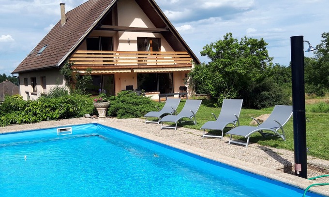 Chatenois House | Detached house with swimming pool