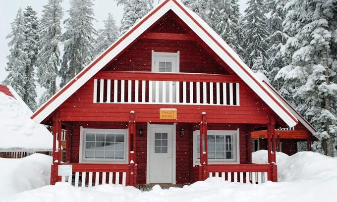 Borovets Ski Chalet | Detached mountain ski chalet in Borovets