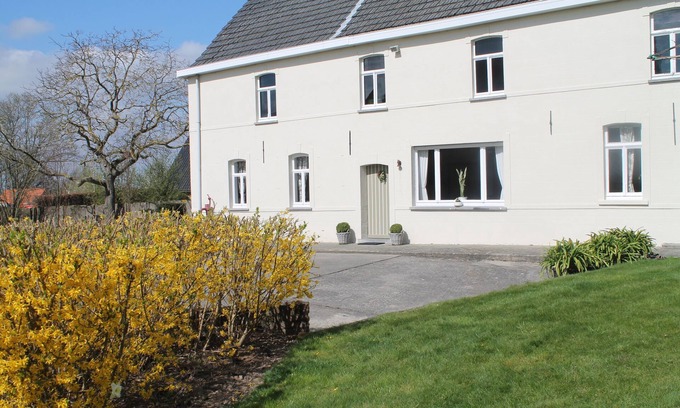 Sint-Denijs-Boekel House | Detached vacation home at the top of the Molenberg with stunning views