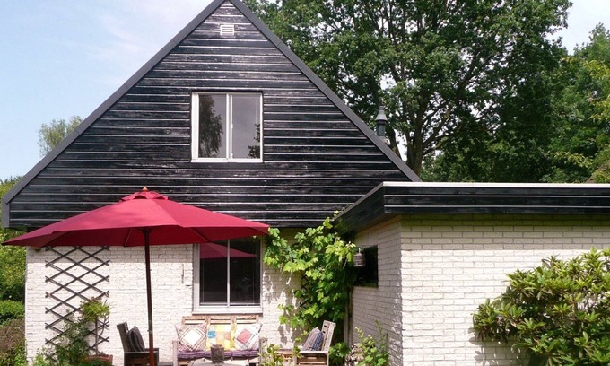 Boijl House | Detached vacation home in Friesland with private garden in very quiet area