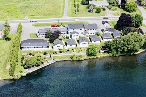 Augusta Bed & Breakfast | Dewar's Inn and Cottages