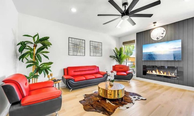 Allen Villa | DFW Lux Resort Golf Sleeps 20+ PingPong PS5