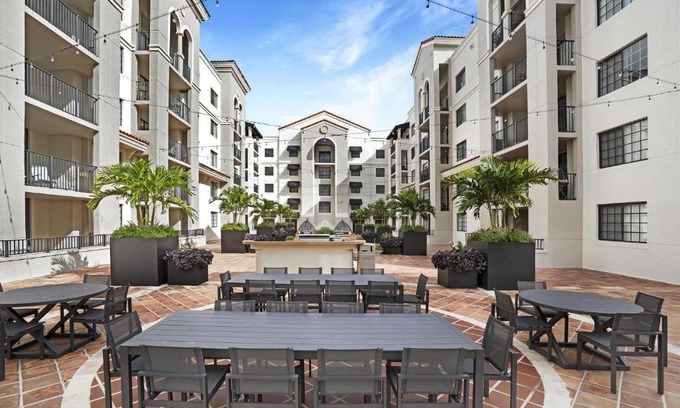 Coral Gables Section Apartment | Dharma Home Suites Coral Gables at Gables Grand Plaza