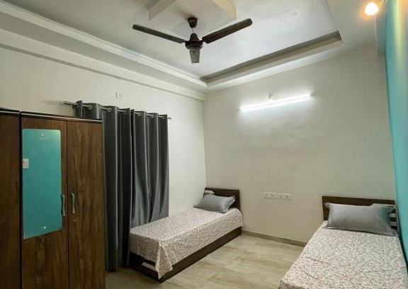 Viman Nagar Bed & Breakfast | Dhiyaar Livings