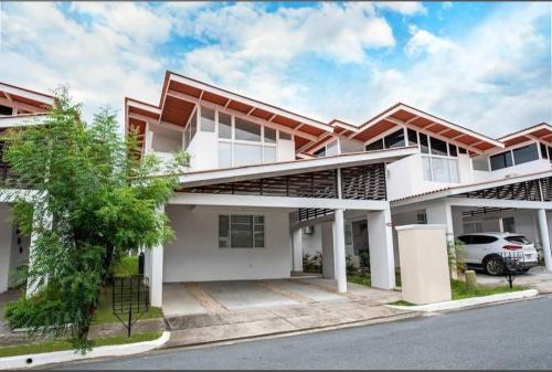 Nueva Gorgona Villa | Dia de playa en Paradise Point