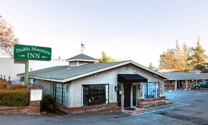 Walnut Creek Hotel | Diablo Mountain Inn Walnut Creek