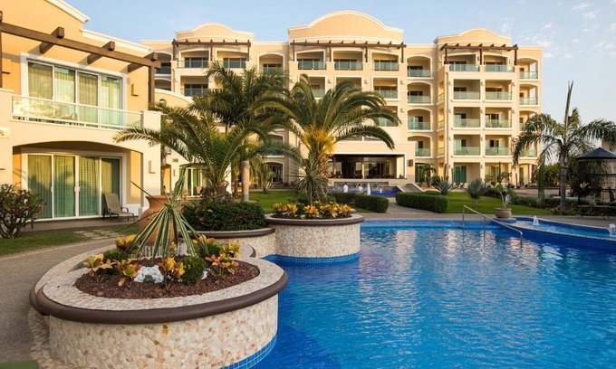 Cerritos Hotel | Diamond Bay