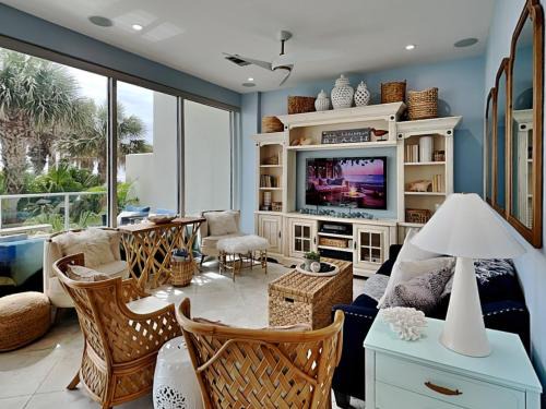 Galveston Apartment | Diamond Beach 203 - Coastal Chic