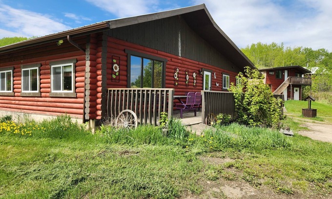 North Battleford Cabin | Diamond Hill Resort