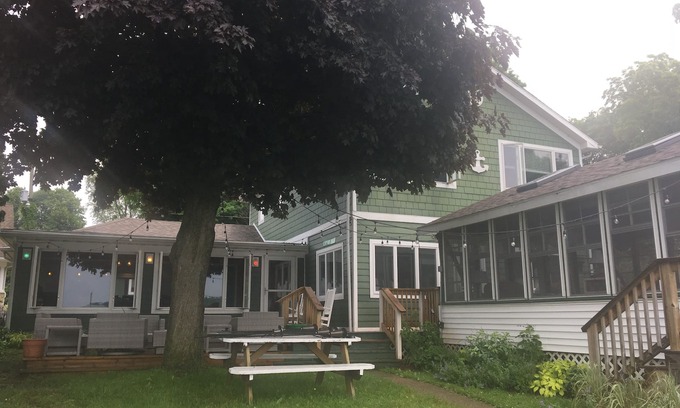 Cassopolis House | Diamond Lake Vacation Home - Perfect for Notre Dame Weekends