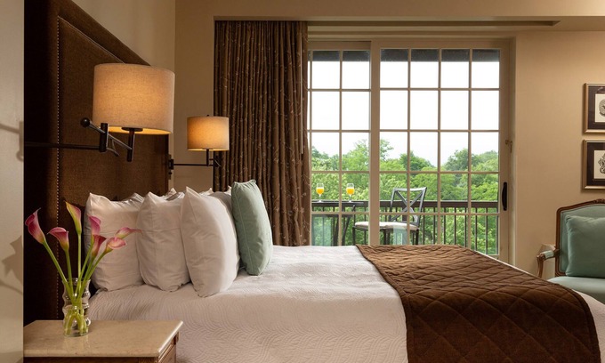 Saugerties Hotel | Diamond Mills Resort