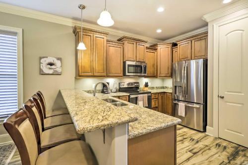 Diamondhead Apartment | Diamondhead Condo - Marina, Pool Access and Golfing!