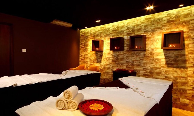 Nedumbassery Hotel | Diana Heights