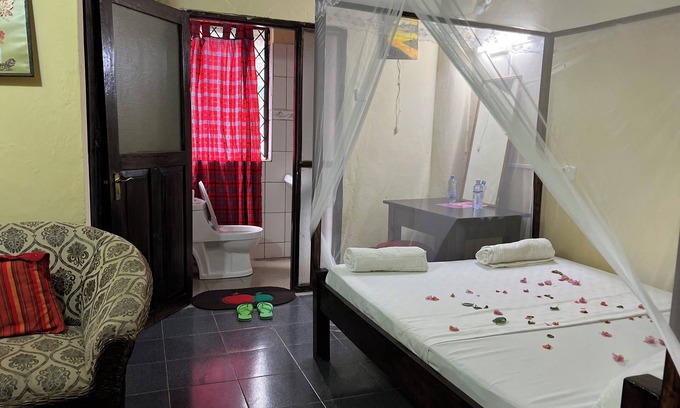 Galu House | Diani Beach Luxury Retreat with 5 Bedrooms