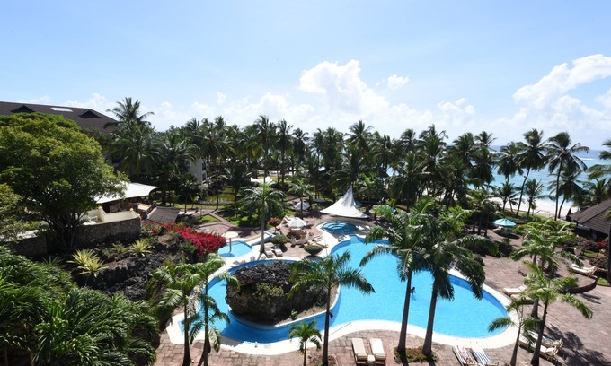 Diani Beach Hotel | Diani Reef Beach Resort & Spa