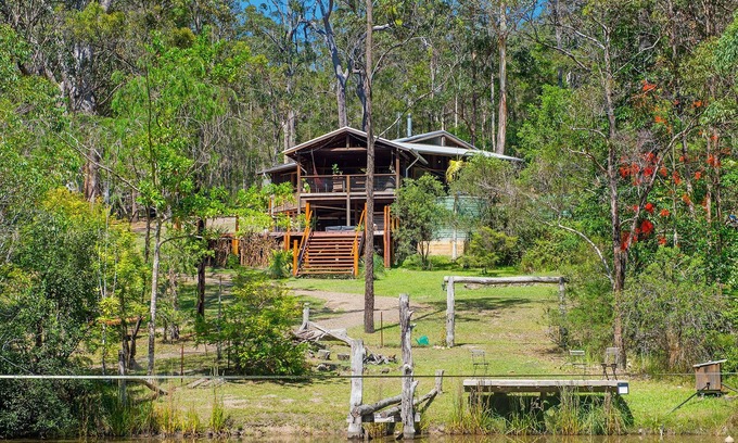 Crescent Head House | Did someone say RETREAT!??? Yoga, Surf, Nutrition and Wellness or Meditation?