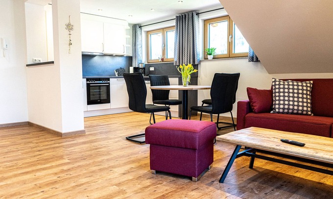Oberstaufen Apartment | Die Ferienwohnung Thaler Höhe Wurde 2023 Fertiggestellt und Bietet mit ca
