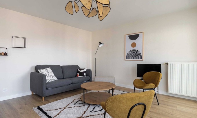 Zola - Pressense Apartment | DIFY Republique - Villeurbanne