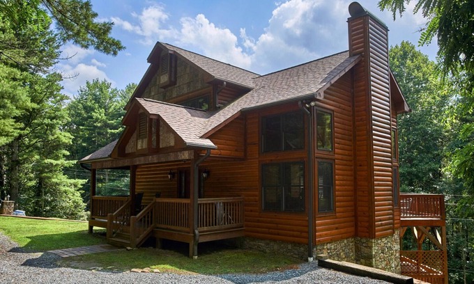 Boone Cabin | Dillard Cabin 2BR/2BA Cabin Near Blue Ridge Parkway