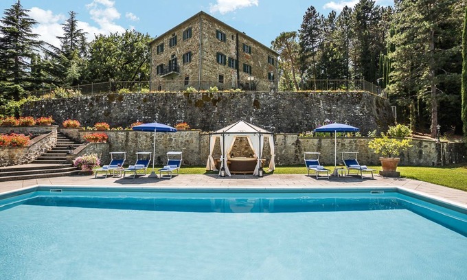 Ripoli Villa | Dimora Cardamini - Six Bedroom Villa, Sleeps 12