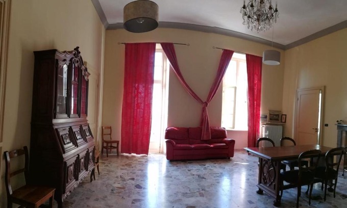 Trinita Bed & Breakfast | Dimora Castello dei Conti