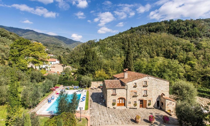 Pistoia Villa | Dimora La Torre Di Bussotto 11, Emma Villas