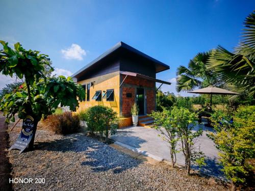 San Sai House | Din House2