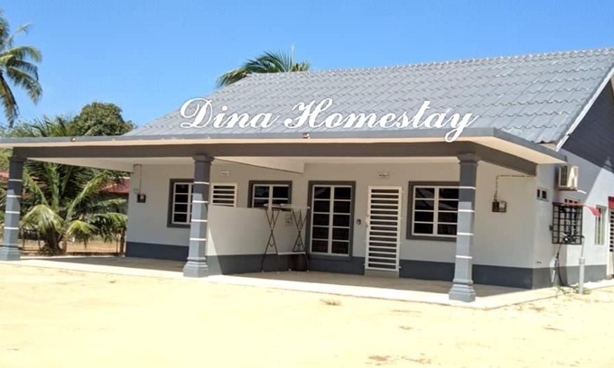 Kampung Beris Chalok House | Dina Homestay B