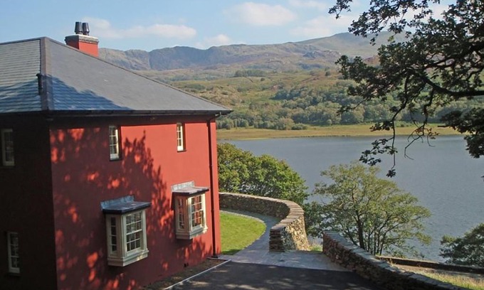 Beddgelert House | Dinas Noddfa