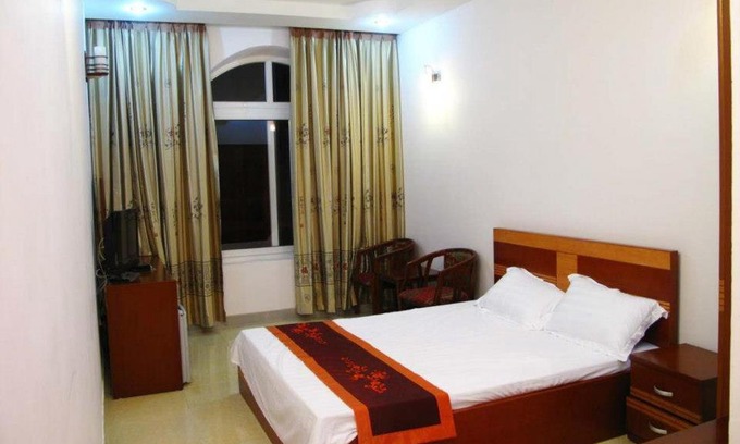Quoc Oai Hotel | Dinh Gia Palace