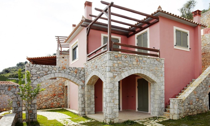 Livadi House | DIO GUESTHOUSES VILLA TAINARON 2 B/R WITH PRIVATE GARDEN AND SWIMMINGPOOL