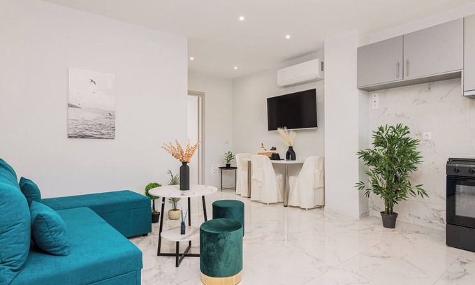 Samos Apartment | Dioni, Central Luxury Apartment in Samos Town
