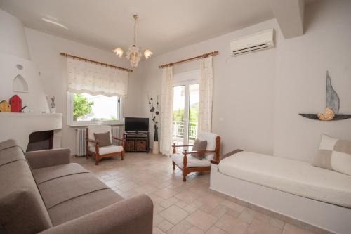 Paralia Pantaleimonos Apartment | Dioni Houses
