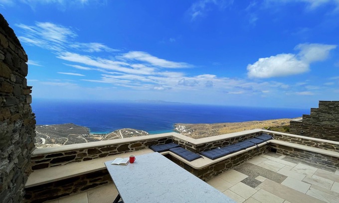 Kardiani Villa | Dionysos Sea and Stone Luxury Villa