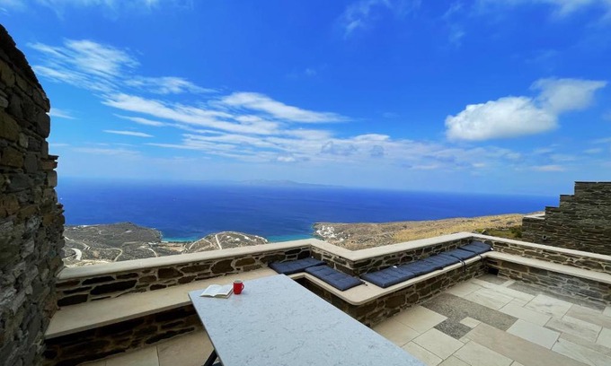 Kardiani Villa | Dionysos Sea and Stone Luxury Villa