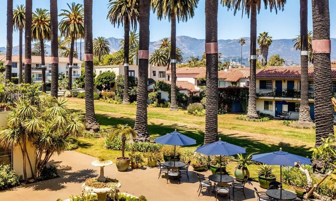 West Beach House | Dip Your Toes In The Sand! 2 Pet-friendly Units, Outdoor Pool, Bike Rental