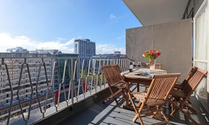 Cape Town City Centre Apartment | Diplomat 123 by CTHA