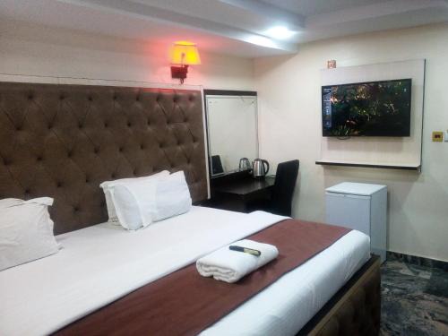 Festac Hotel | Dipri Suites