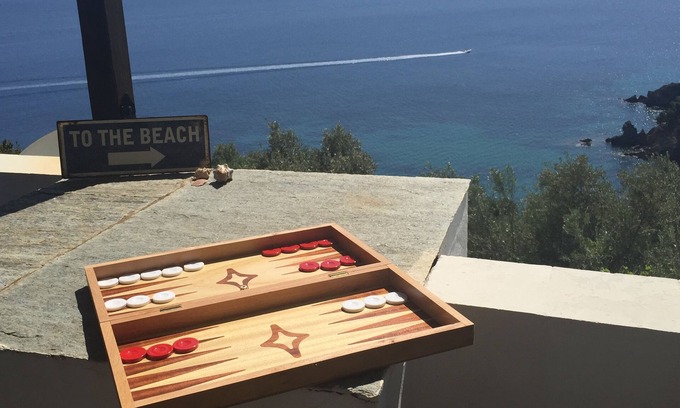 Kanapitsa Villa | Direct beach access and stunning views