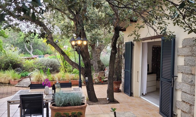 Pinarellu Apartment | direct beach area, large terrace, summer kitchen, high equipment, pizza oven