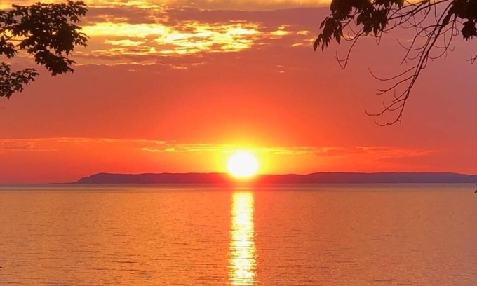 Lake Leelanau House | Direct Lake Michigan Beach Frontage with Sunset Views of the Manitou Islands!
