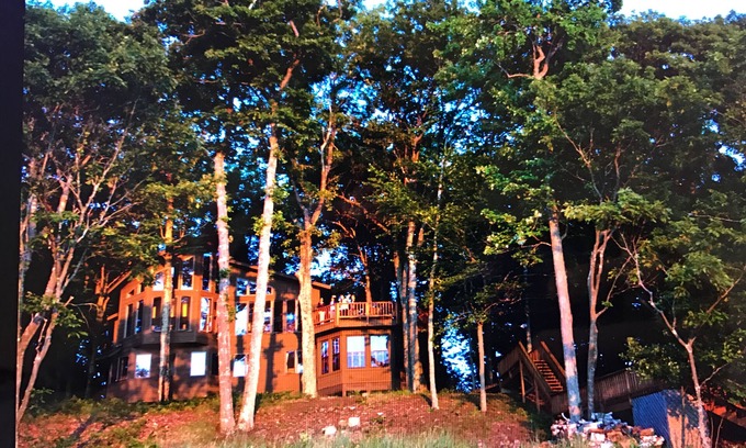 Pentwater House | Direct Lake Michigan Pentwater Home