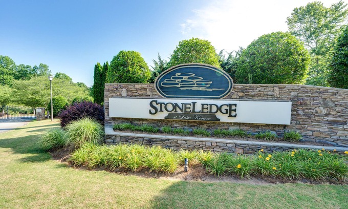 Saxony Forest House | Direct Lakefront on Lake Keowee Remodeled 2019