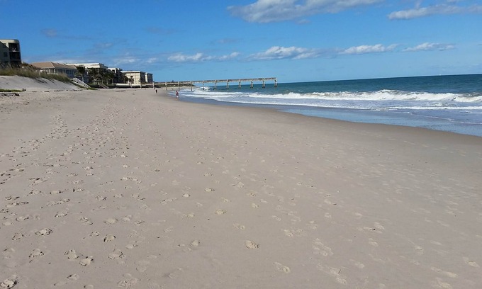 Central Beach Condo | Direct Ocean Front, Stunning Views from every room.