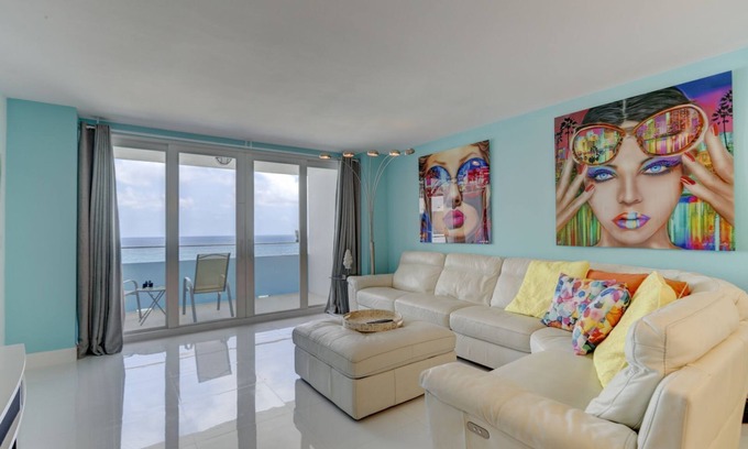 Galt Mile Condo | DIRECT OCEAN VIEWS with Balcony on the beach.