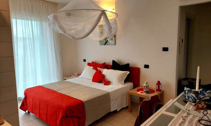 Rivazzurra Apartment | Directly on Rimini's beach and Europe's most beautiful promenade Regina1