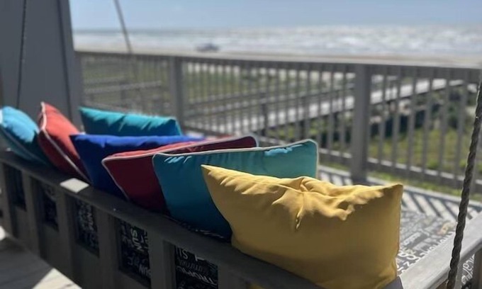 Freeport House | Directly on the beach with amazing Gulf & Bay views near fishing and adventures