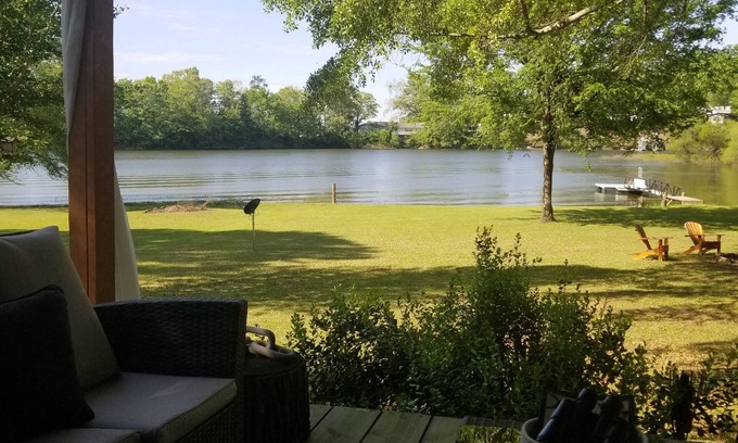 Trimble Cottage | DISCOUNT !nQuiet Relaxing GetawaynWater is Low but .nFireplace inside&outside.