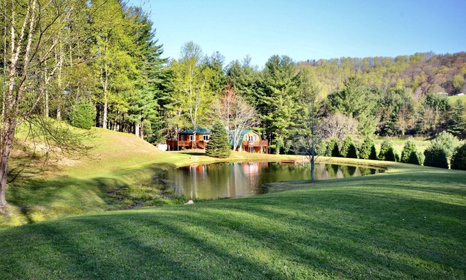 Sparta House | Discounts available for extended stays.